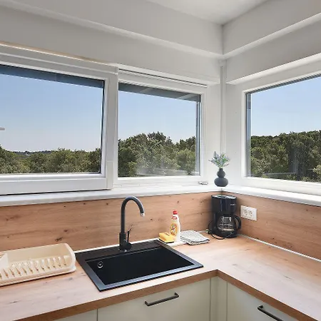 Modernes Mit Grosser Terrasse شقة *